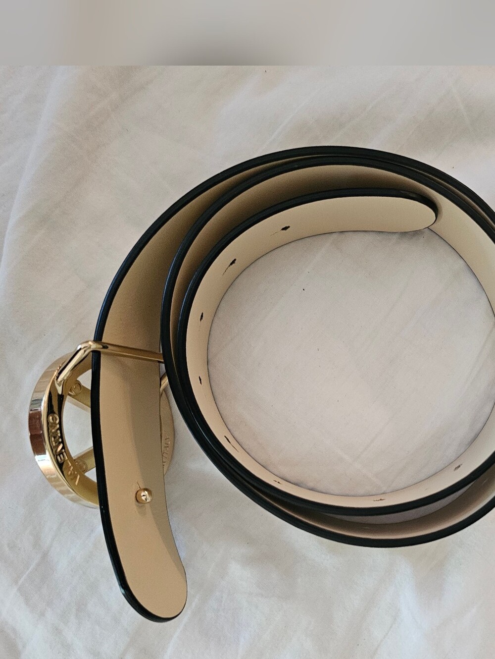 Valentino  Ivory Leather Belt with Gold V Logo Buckle Made Italy - Picture 5 of 5